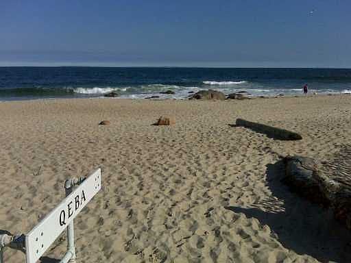 Quonnie East Beach Assoc.