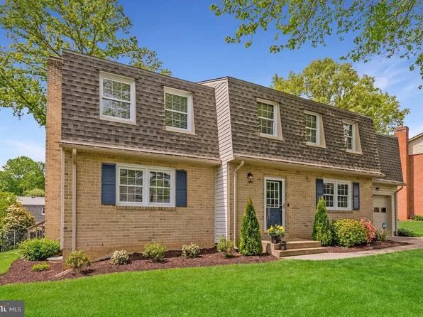 4764 Farndon Ct, Fairfax, VA 22032