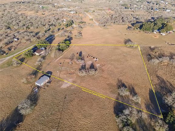 3rd image of 110 Lago Dr