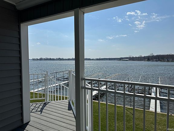 2nd image of 1725 Colonial Dr