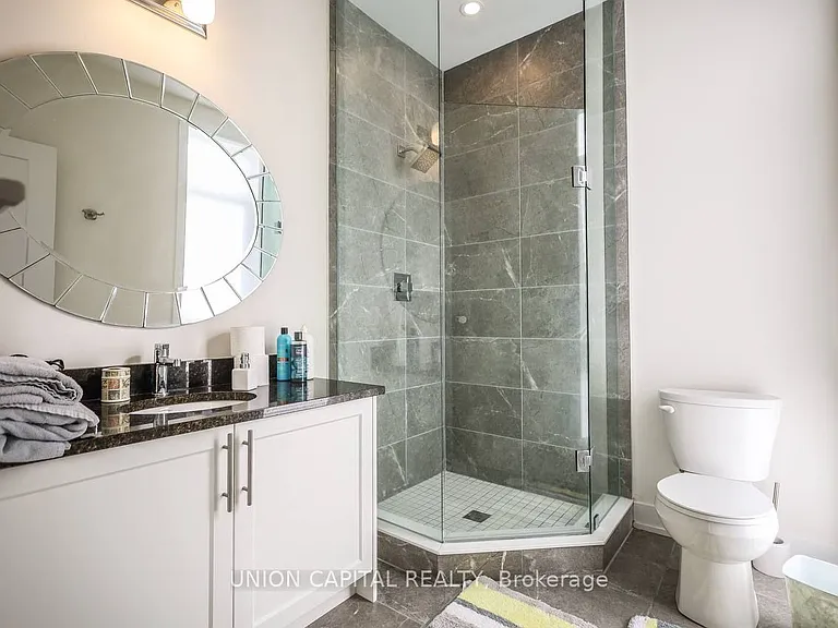 7 Phelps Ln #6 — Photo 8