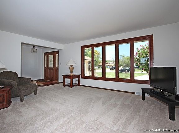 4th image of 15318 Trailside Dr