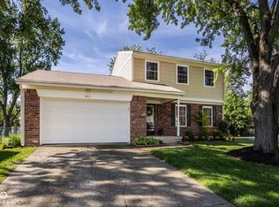8313 Goldfinch Cir, Indianapolis, IN 46256