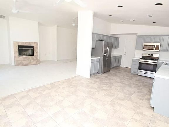 5th image of 51545 Avenida Mendoza