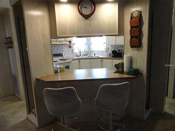 4th image of 1108 Nassau Cir