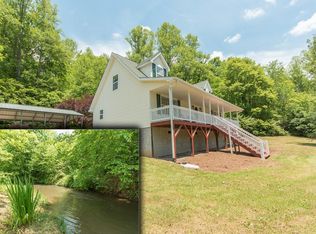 60 Mashburn Waters Dr, Franklin, NC 28734