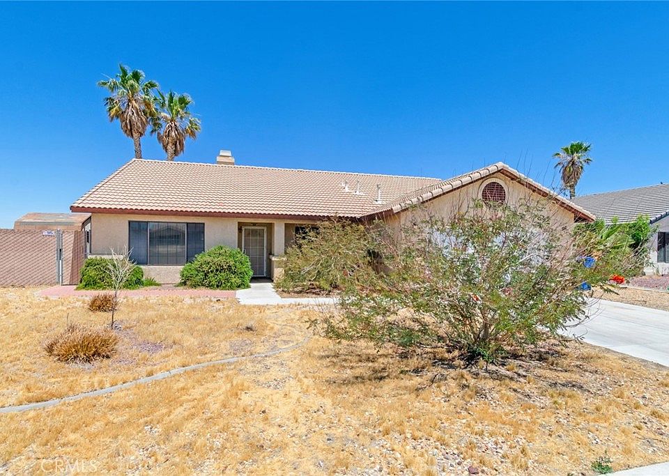 1st image of 463 Stanford Dr