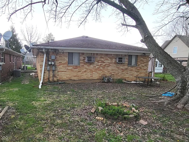 6203 E 11th St — Photo 14