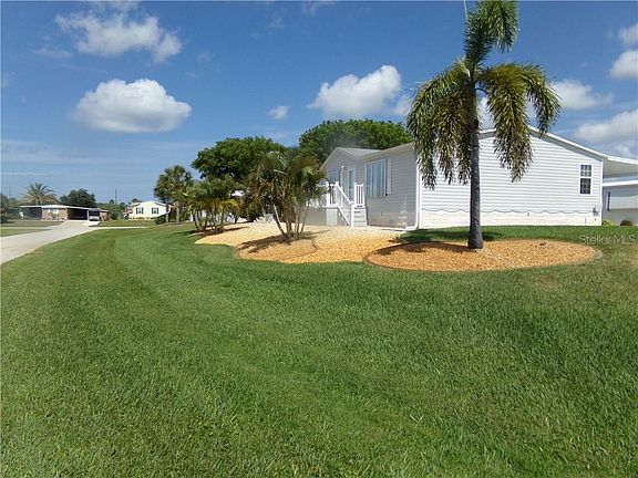 3rd image of 1384 Mallard Dr
