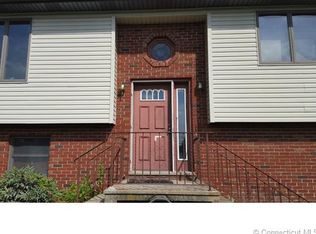 74 Greystone Rd, Waterbury, CT 06704