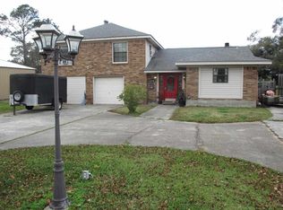 6179 Howe St, Groves, TX 77619