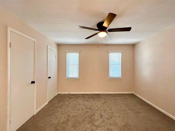 5th image of 21 Rivers Point Row APT 1E