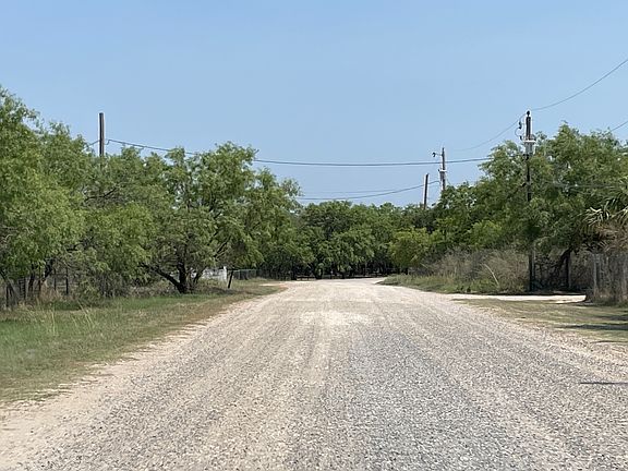 4th image of 208 County Road 6847