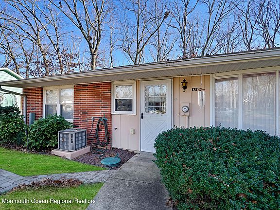 4th image of 178B Sterling Ct