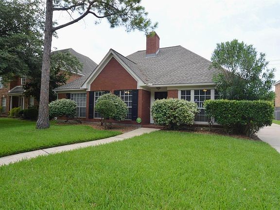 2nd image of 2115 Winged Foot Dr