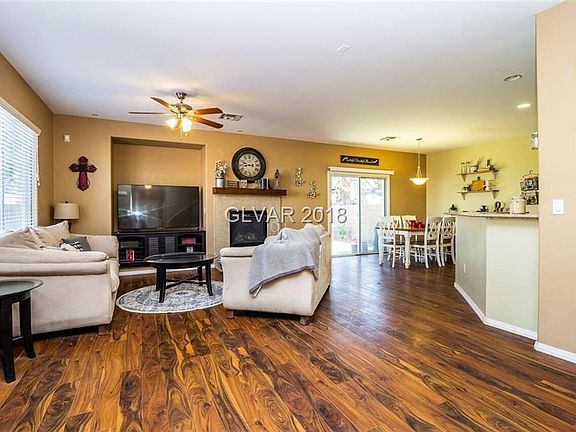 3rd image of 1304 Groom Ave