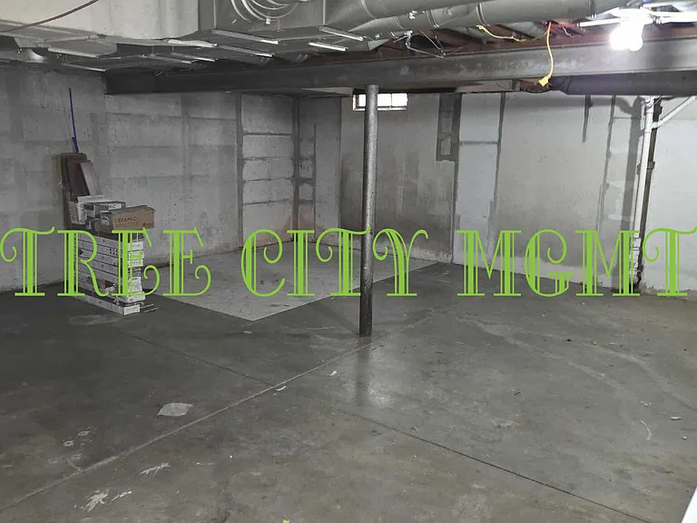 326 W Oakdale Dr #B — Photo 9