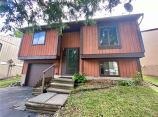 4187 Burningtree Rd, Liverpool, NY 13090