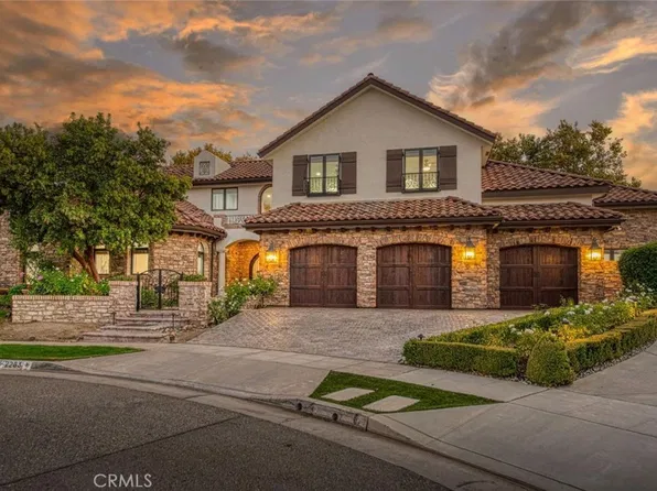 2283 E Sarazen Ave, Fresno, CA 93730