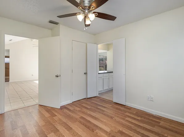 1252 Payne Dr, Lancaster, TX 75134