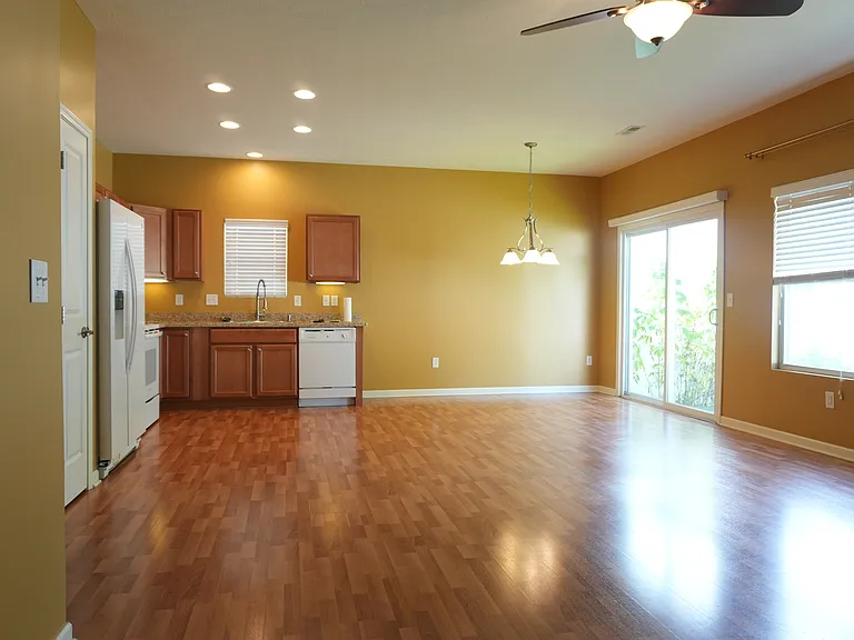 6258 Maple Glen Dr — Photo 11