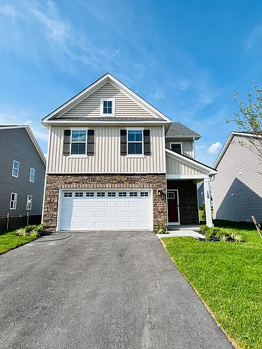 128 Wappinger Ter Photo 1
