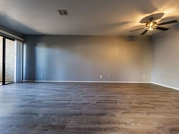 3rd image of 5036 S Rainbow Blvd Unit 104