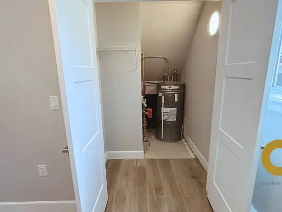 5th image of 2554 Venables St #1A