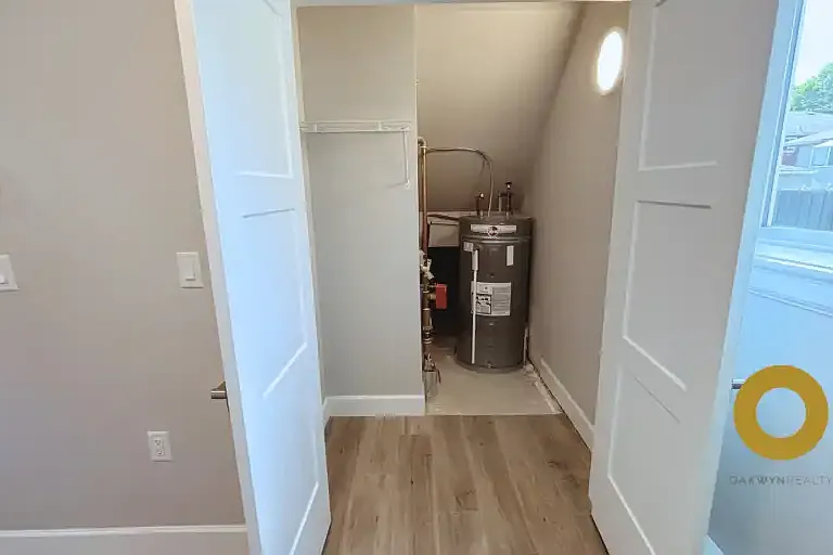 2554 Venables St #1A — Photo 5
