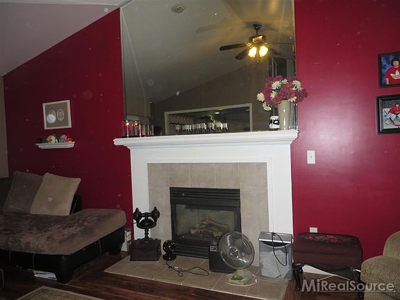3rd image of 52711 Flower Ct