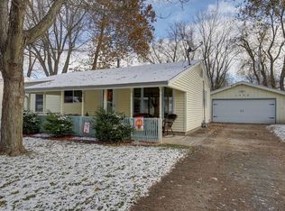 1406 Centennial Dr, Champaign, IL 61821