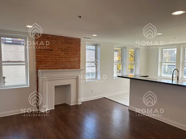 932 9th Ave APT 2, Huntington, WV 25701