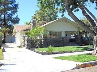 569 N 8th Ave, Upland, CA 91786