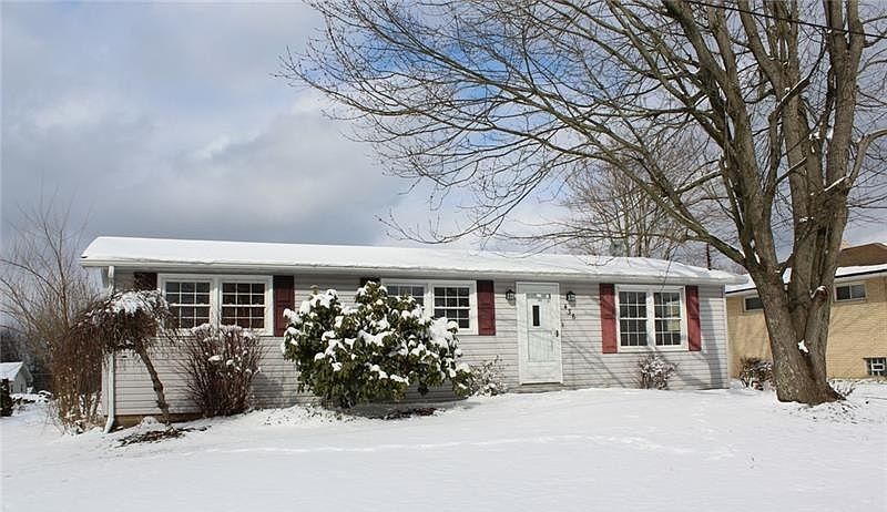 1st image of 436 Vista Dr