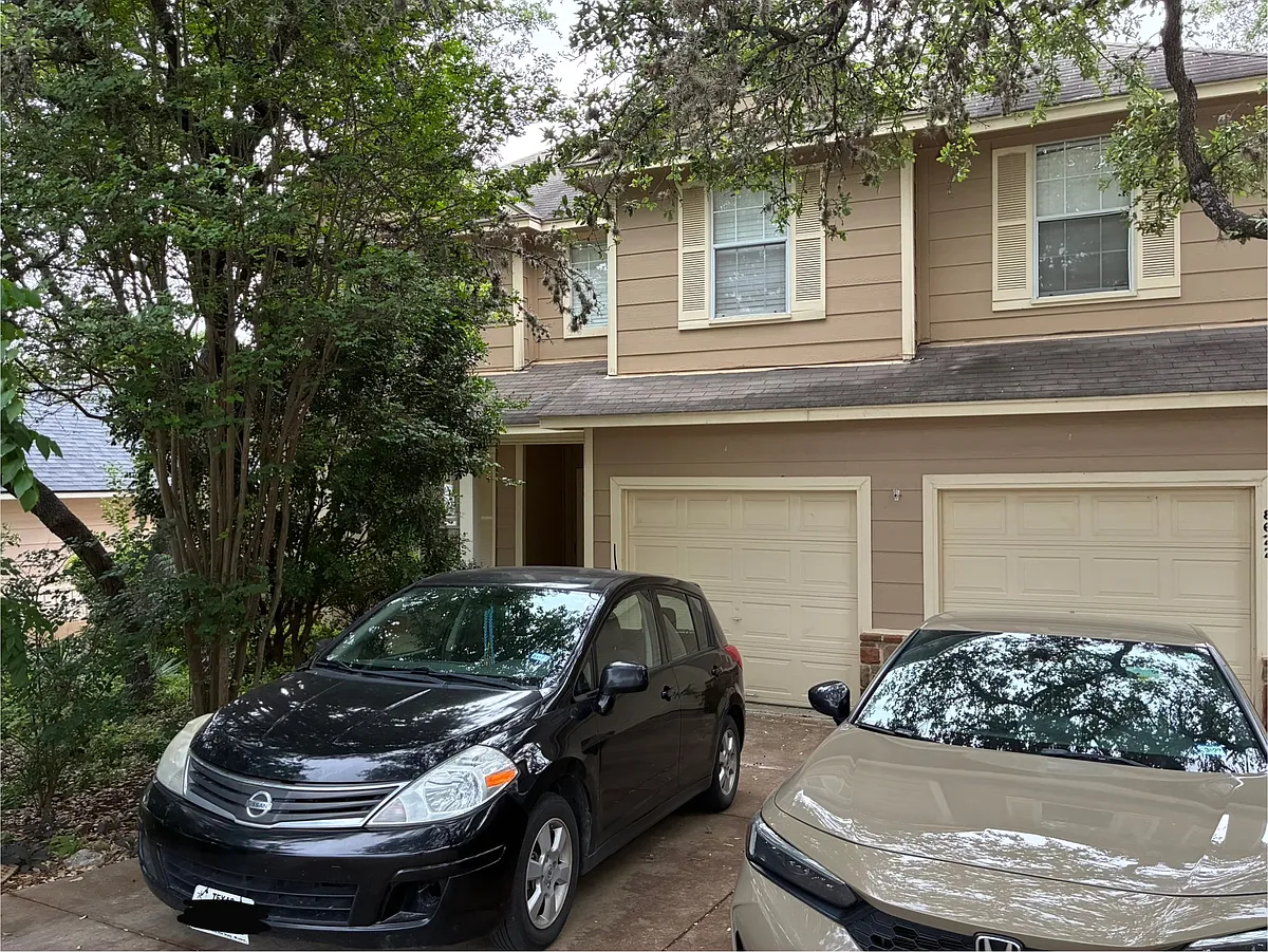 Building Photo - 8622 Branch Hollow Dr