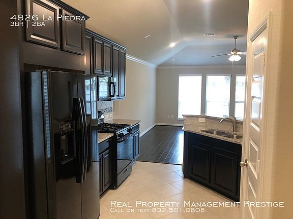 3rd image of 4826 La Piedra Ln