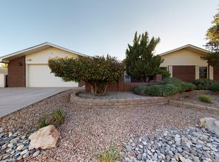 1927 White Cloud St NE, Albuquerque, NM 87112