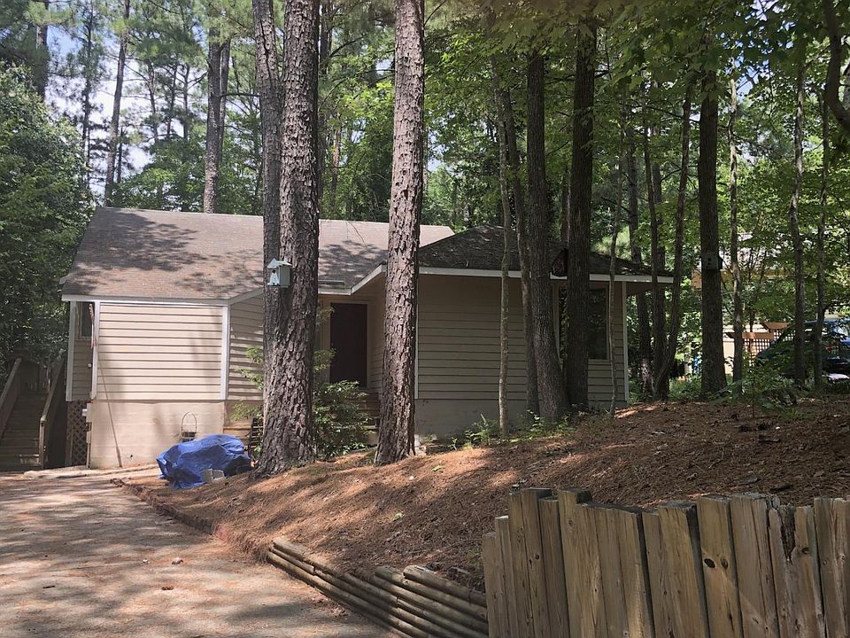 1st image of 24 Copper Hill Ct