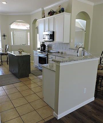 4th image of 9804 Garden Ct