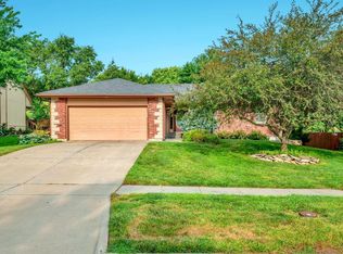 3633 SW Red Hawk Ct, Topeka, KS 66614