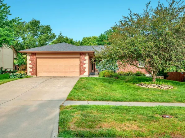 3633 SW Red Hawk Ct, Topeka, KS 66614