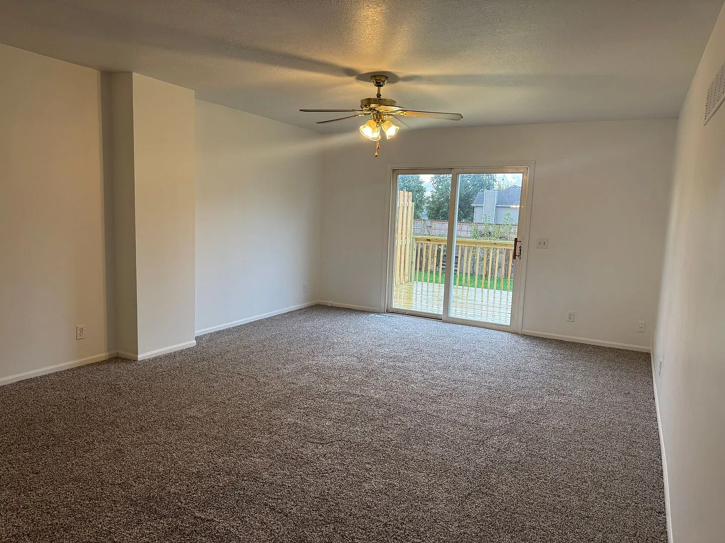 1403 Hollyhock Dr. Cameron, MO 64429 — Photo 4