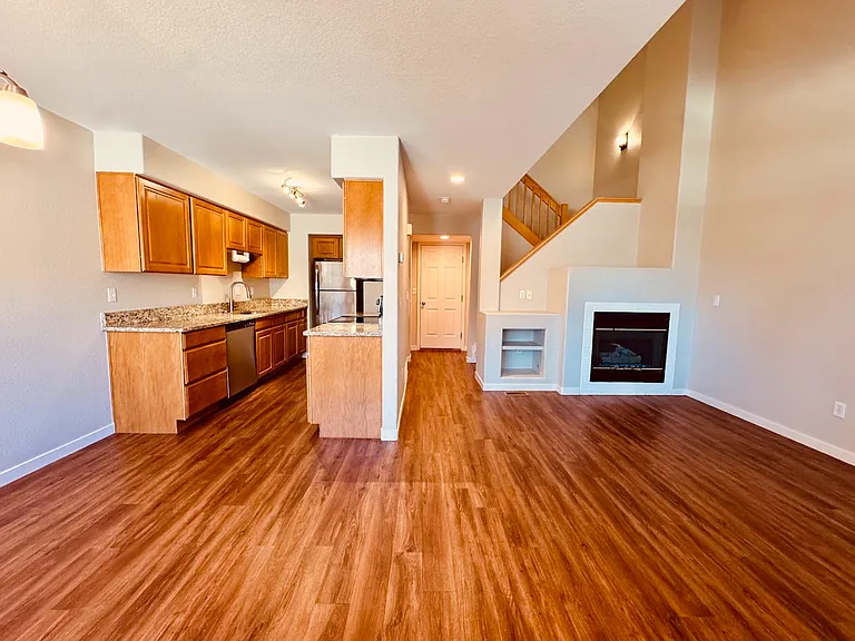654 Ridgeview Dr — Photo 9