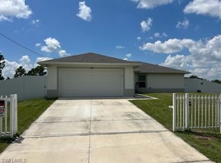 844 Portland St E, Lehigh Acres, FL 33974