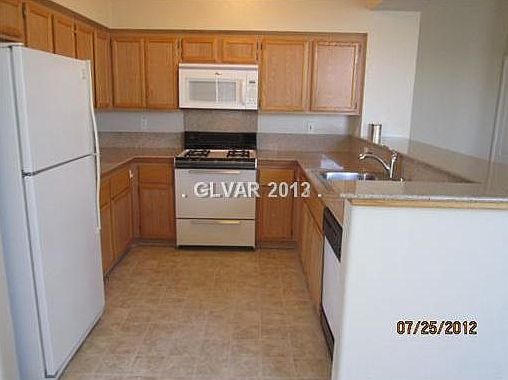 3rd image of 7713 Himalayas Ave Unit 204