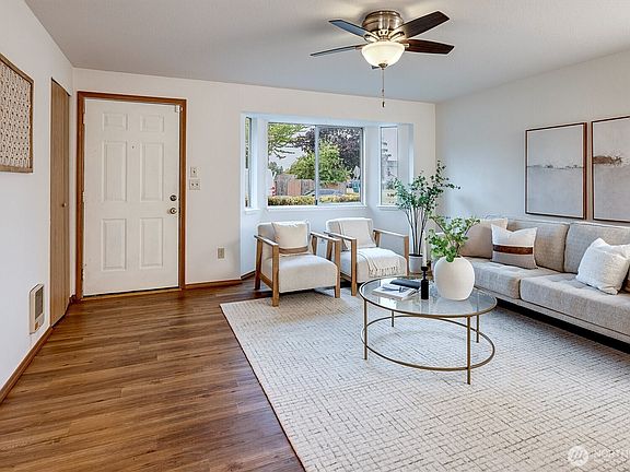 4th image of 6423 68th Street NE