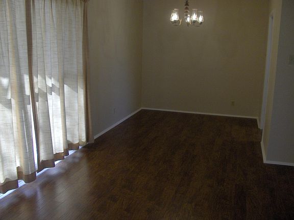 5th image of 5023 Galahad Dr