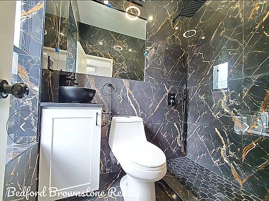 5th image of 561 Chauncey St #3