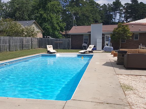 4th image of 3219 Yellow Pine Dr