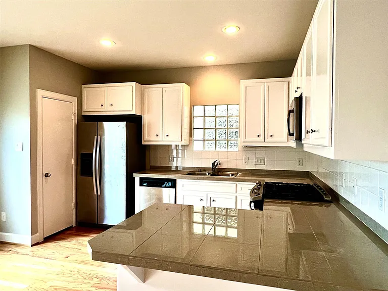 3731 Main Poplar Dr — Photo 10